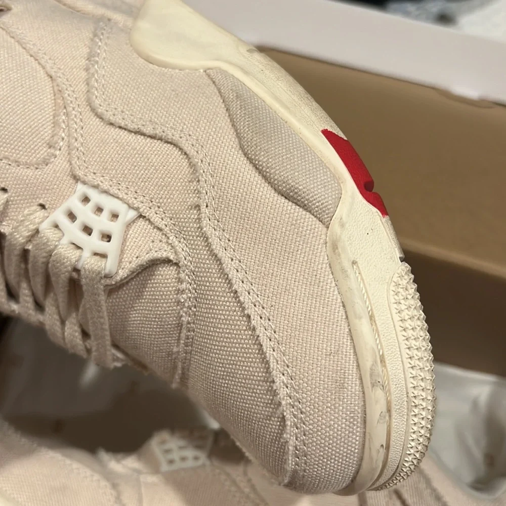 FINAL SALE: Woman’s Air Jordan 4 “Blank Canvas” - Picture 3 of 11
